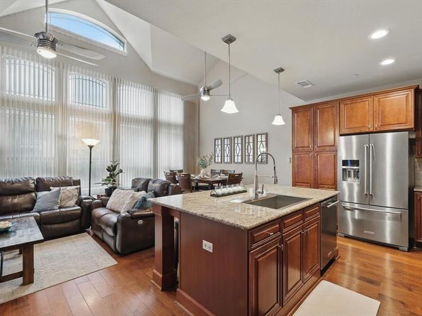 934  Brook Forest Lane , Euless Texas 76039