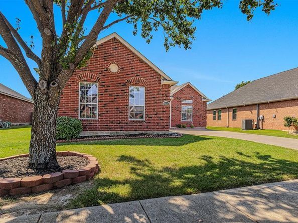 4026  Carrington Drive , Garland Texas 75043