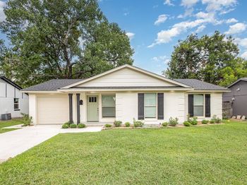 1412  Timberlake Circle 