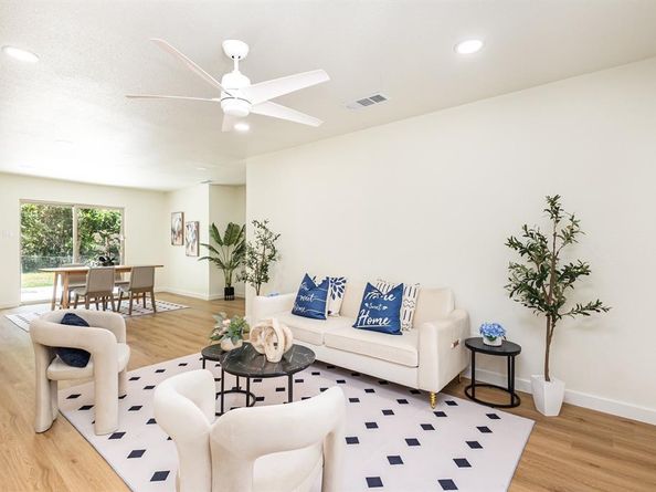 1412  Timberlake Circle , Richardson Texas 75080
