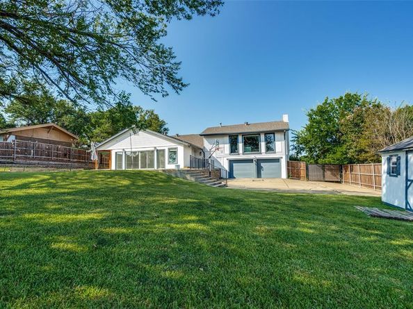 2910 S Country Club Road , Garland Texas 75043