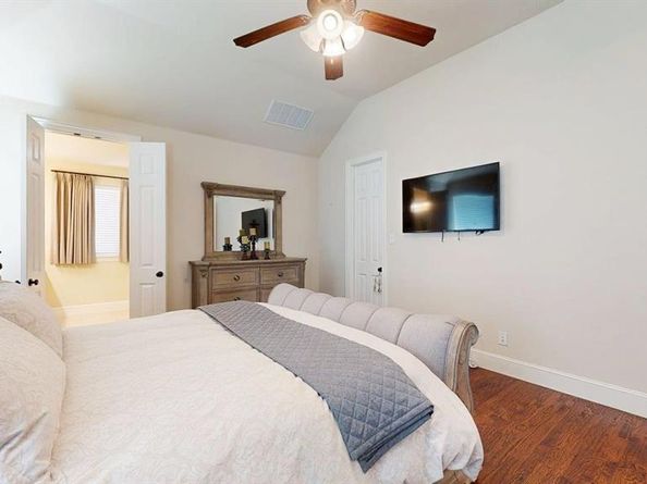 1404  Pitaya Drive , Lantana Texas 76226