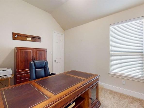 1404  Pitaya Drive , Lantana Texas 76226