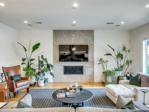 3766  Manana Drive , Dallas Texas 75220