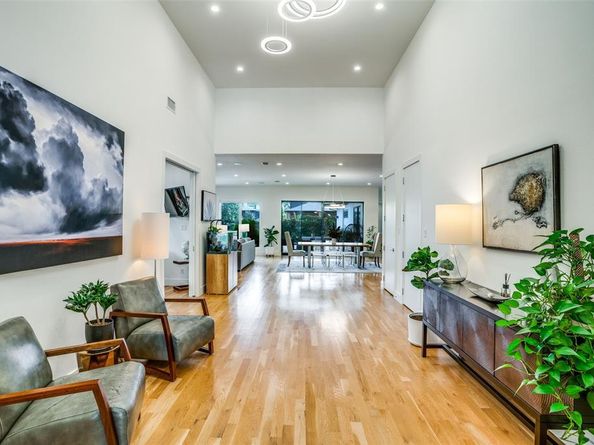 3766  Manana Drive , Dallas Texas 75220