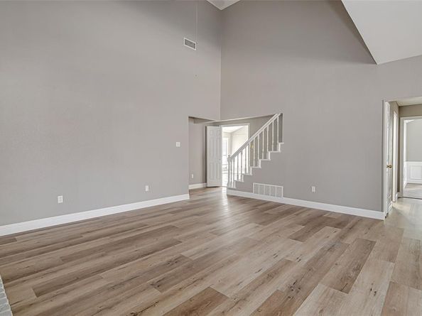 6701  Johns Court , Arlington Texas 76016