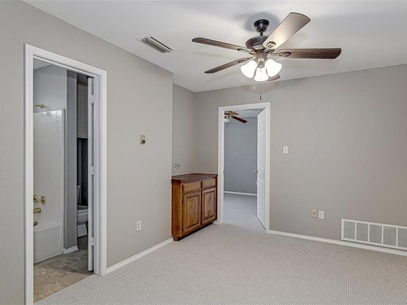 6701  Johns Court , Arlington Texas 76016