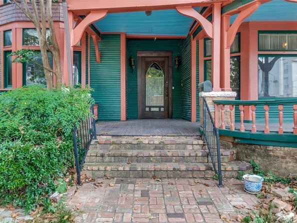 713 N Carroll Avenue , Dallas Texas 75246