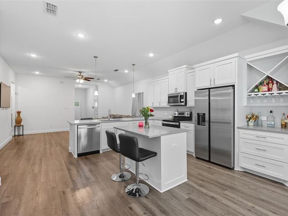 2325  Echo Lake Drive , Dallas Texas 75253