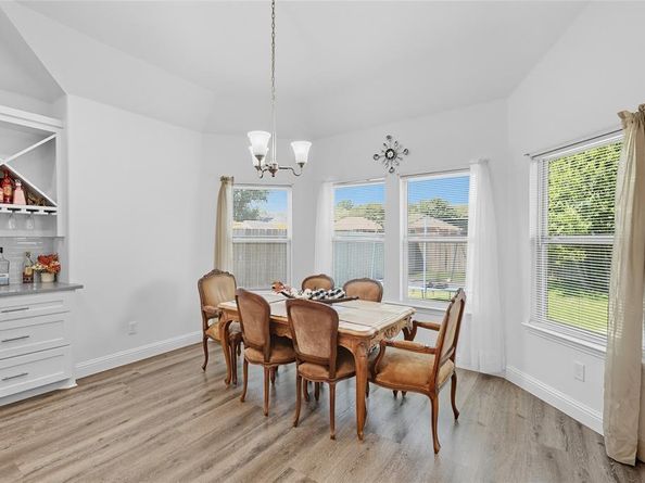 2325  Echo Lake Drive , Dallas Texas 75253