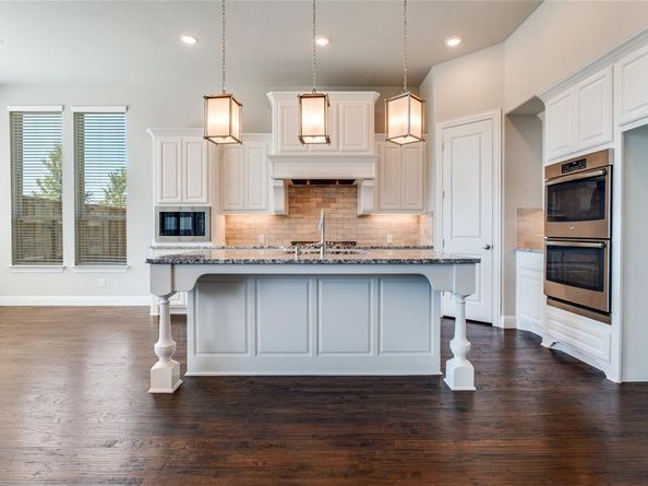 10813  Sycamore Falls Drive , Flower Mound Texas 76226