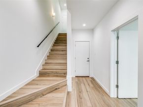 1775  Novela Way , Dallas Texas 75215