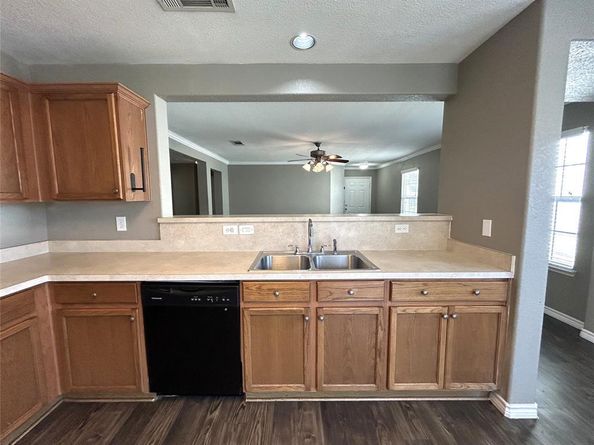 14132  Black Gold Trail , Fort Worth Texas 76052