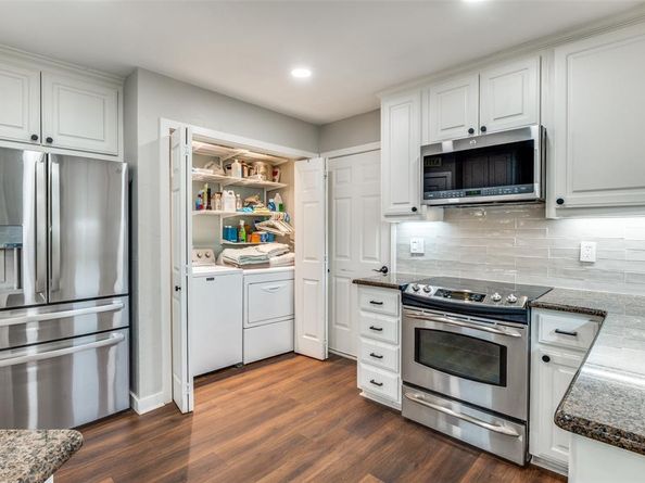 2929 N Bend Drive , Dallas Texas 75229