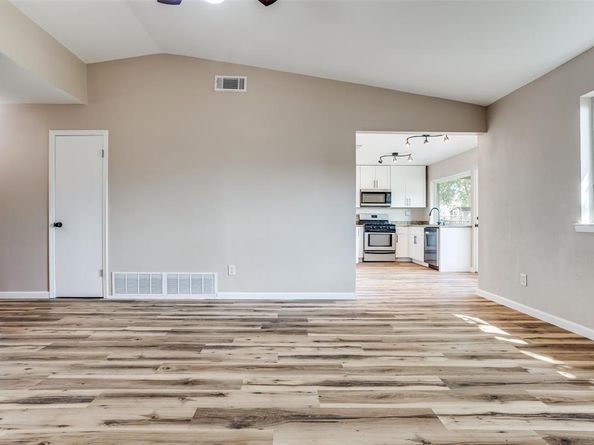 2106  Lamont Drive , Garland Texas 75040