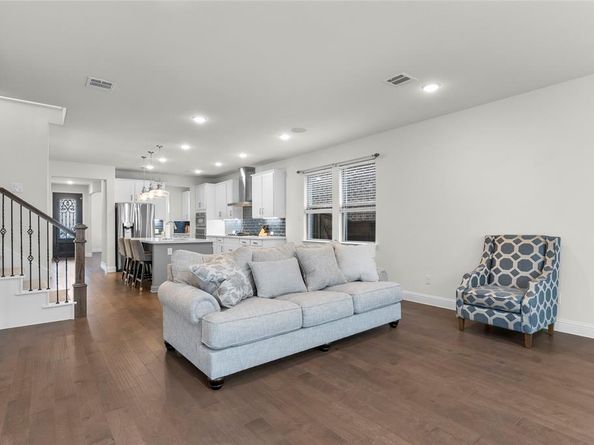 2249  Washington Drive , Carrollton Texas 75010