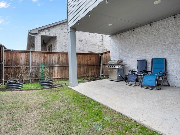 2249  Washington Drive , Carrollton Texas 75010