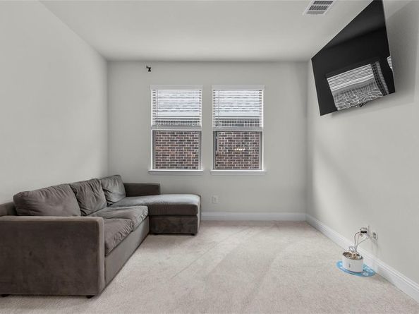 2249  Washington Drive , Carrollton Texas 75010