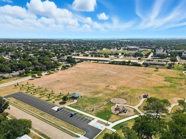 1617  Century Oaks Drive , Lewisville Texas 75077