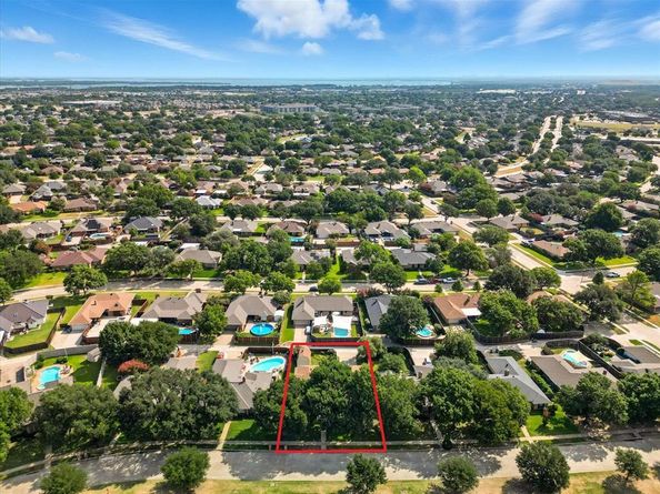 1617  Century Oaks Drive , Lewisville Texas 75077