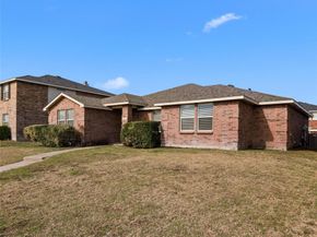 1021  Badger Run , Lancaster Texas 75134