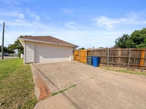 3802  Roan Circle , Garland Texas 75043