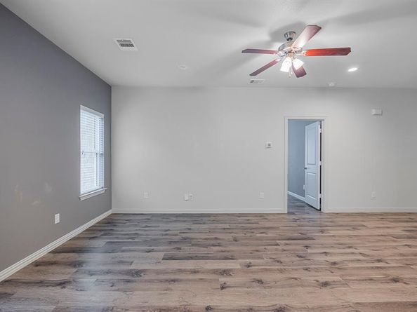 2801  17th Street , Fort Worth Texas 76106