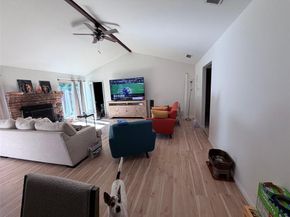 949  Meadowdale Circle , Garland Texas 75043