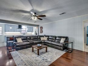 2217  Babalos Lane , Dallas Texas 75228