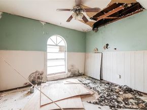 214  Independence Drive , Garland Texas 75043