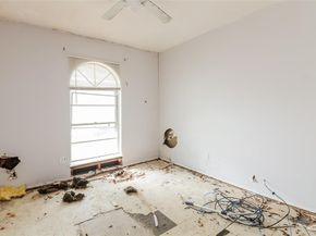 214  Independence Drive , Garland Texas 75043