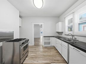 526 S Clinton Avenue , Dallas Texas 75208