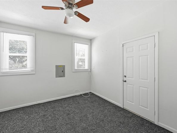 526 S Clinton Avenue , Dallas Texas 75208