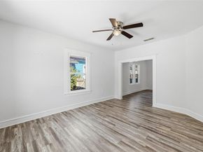 526 S Clinton Avenue , Dallas Texas 75208