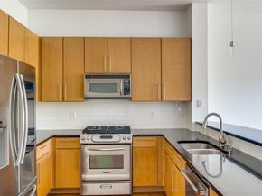 3800  Holland Avenue  5, Dallas Texas 75219