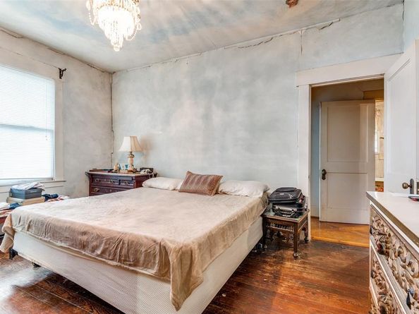 5615  Victor Street , Dallas Texas 75214