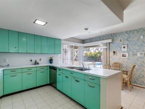 7215  Currin Drive , Dallas Texas 75230