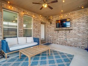 10421  Table Bluff Street , Aubrey Texas 76227