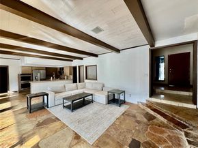 2000  Mill Creek Drive , Arlington Texas 76010