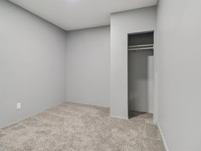 1004  Caliente Drive , Grand Prairie Texas 75051