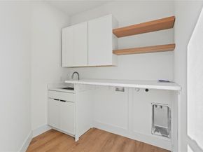 325 N Moore  , Dallas Texas 75203