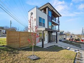 325 N Moore  , Dallas Texas 75203