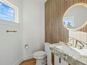 325 N Moore  , Dallas Texas 75203