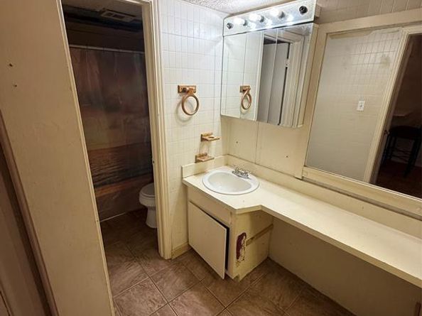 5636  Marina Drive  23, Garland Texas 75043