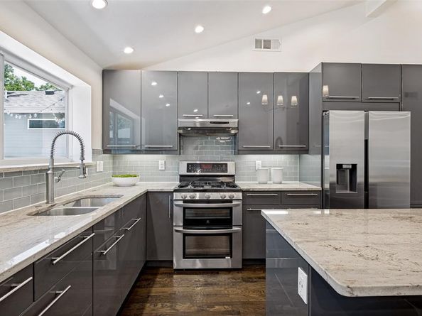 6524  Kenwell Street , Dallas Texas 75209