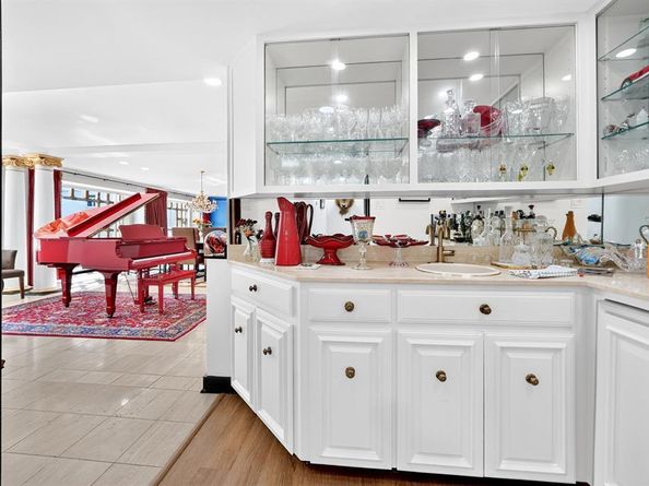 3525  Turtle Creek Boulevard  17B, Dallas Texas 75219