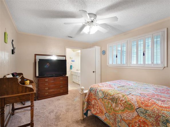 1409  Sun Valley Drive , Garland Texas 75043