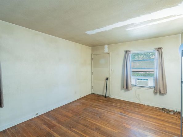 4412  Pierce Avenue , Fort Worth Texas 76119