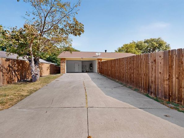 3310  Magnolia Court , Rowlett Texas 75089