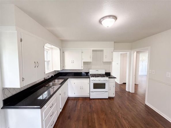 1709 N Sylvania Avenue , Fort Worth Texas 76111